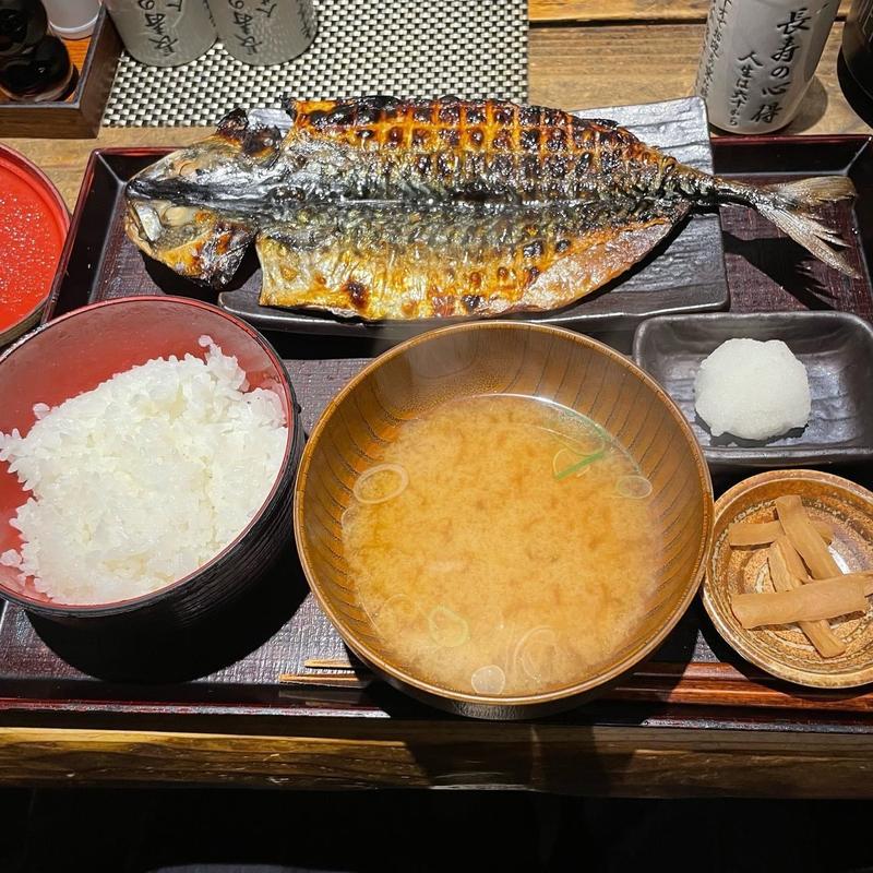 極上さば天日干し定食(炭火焼干物食堂 越後屋 八十吉)