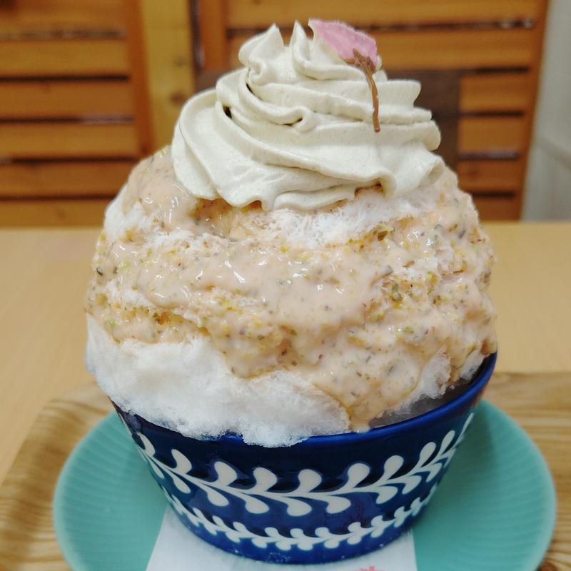 桜ピスタチオ氷(金山とまと)