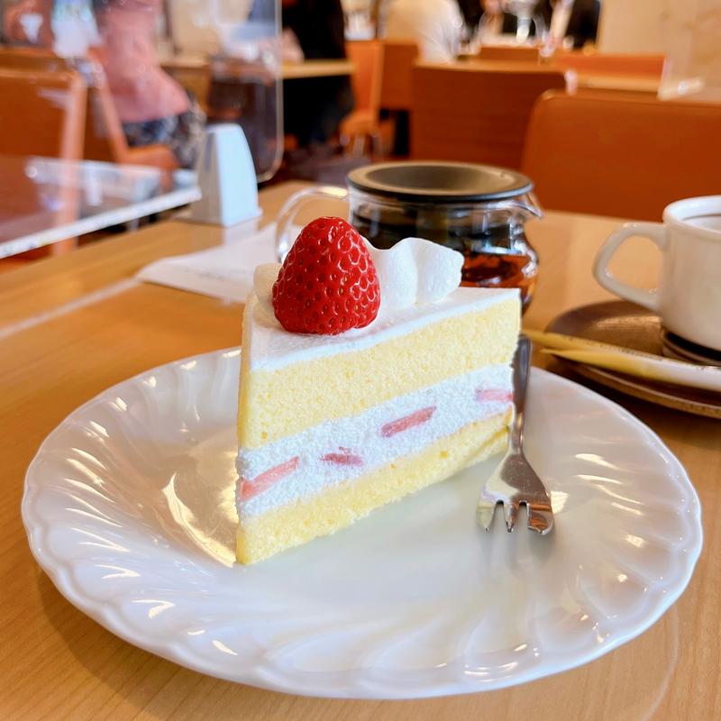 ショートケーキ(トリアノン洋菓子店 高円寺本店)
