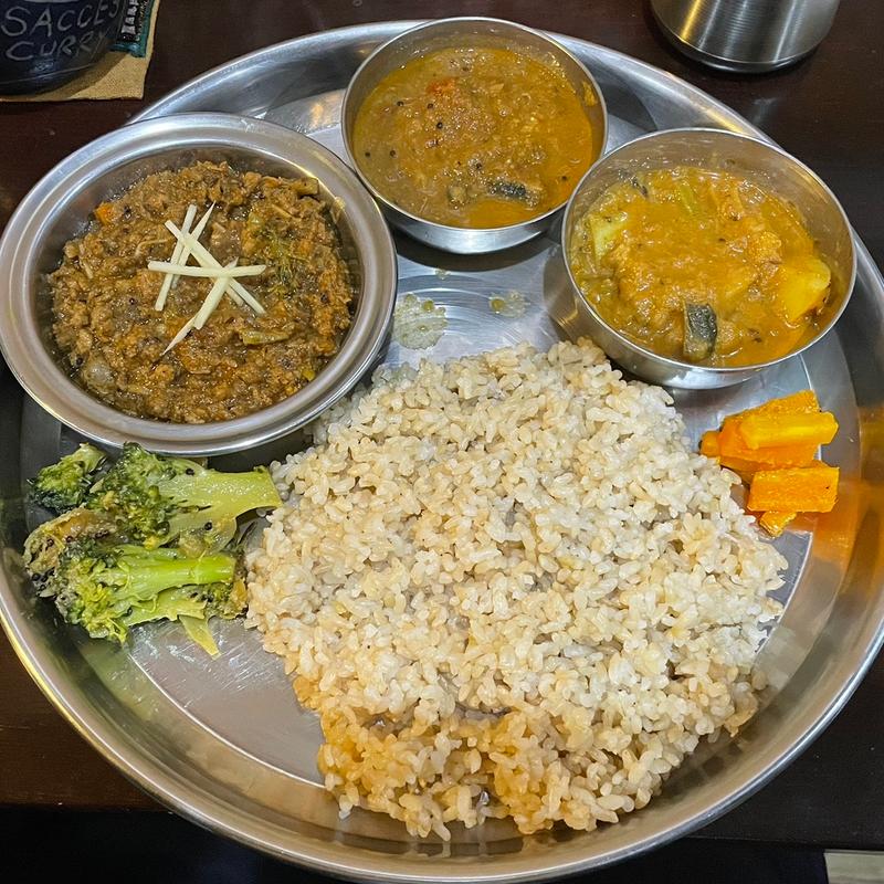 (サッチェズカリー )