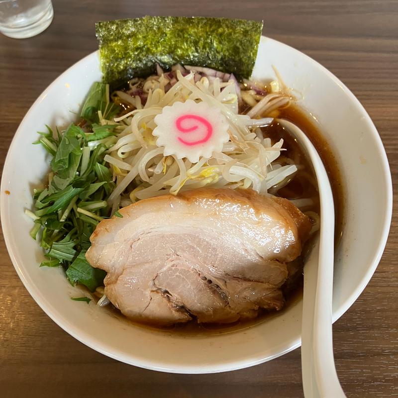 黒醤油（清湯ベース）(ヤマネコ軒)