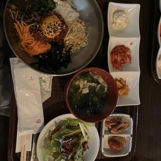 ビビンバ定食(KOREAN DINING チョゴリ)