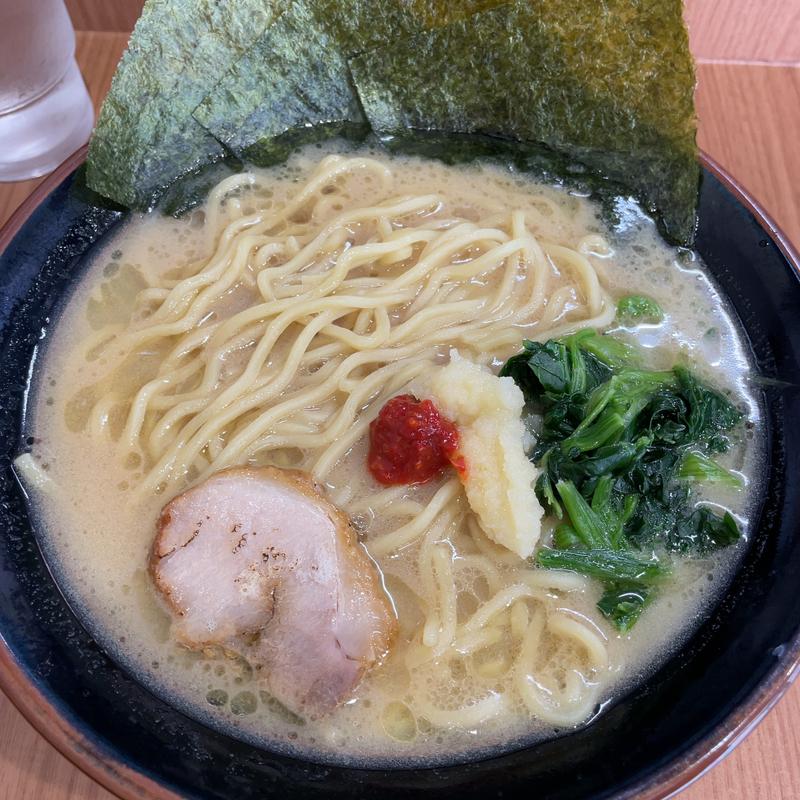 醤油ラーメン（豚骨醤油）(横浜家系ラーメン 十段家 （ジュウダンヤ）)