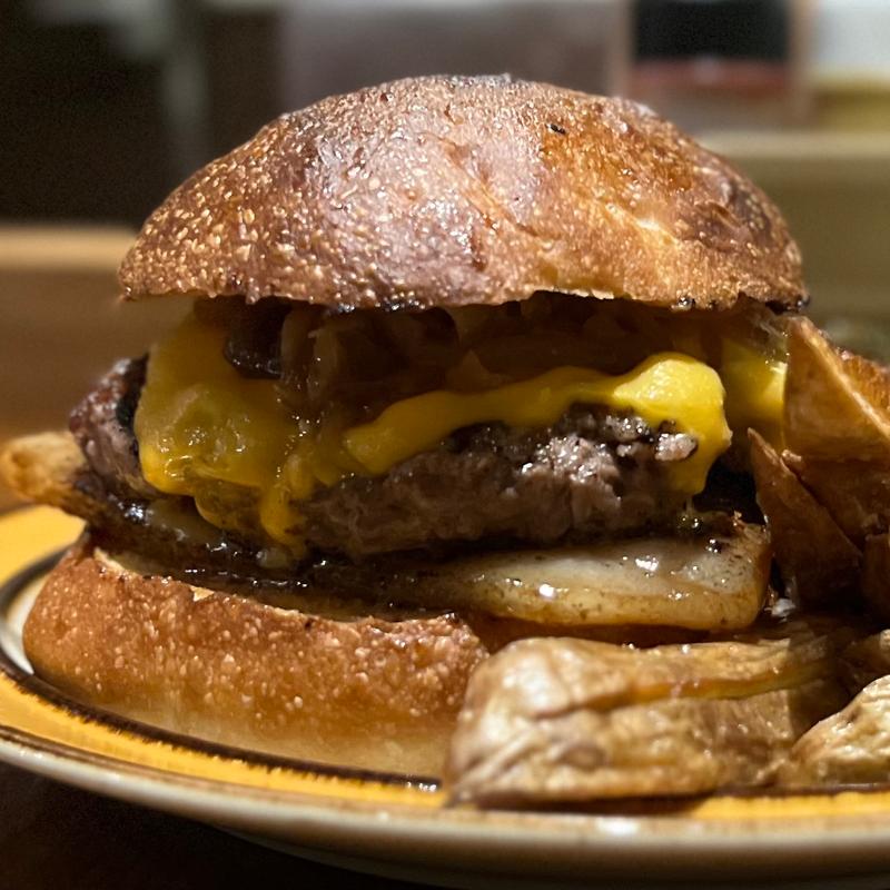 ベーコンチーズバーガー(Hawaiian BBQ HULICHIKI ハワイアンバーベキューフリチキ)