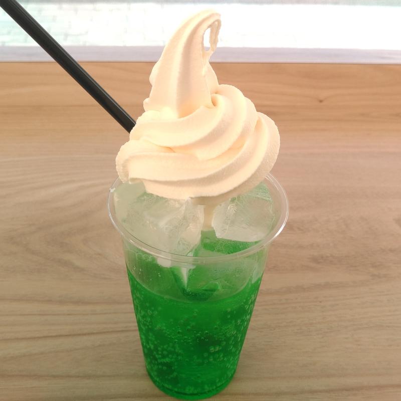 メロンクリームソーダ(たきざわキッチン)