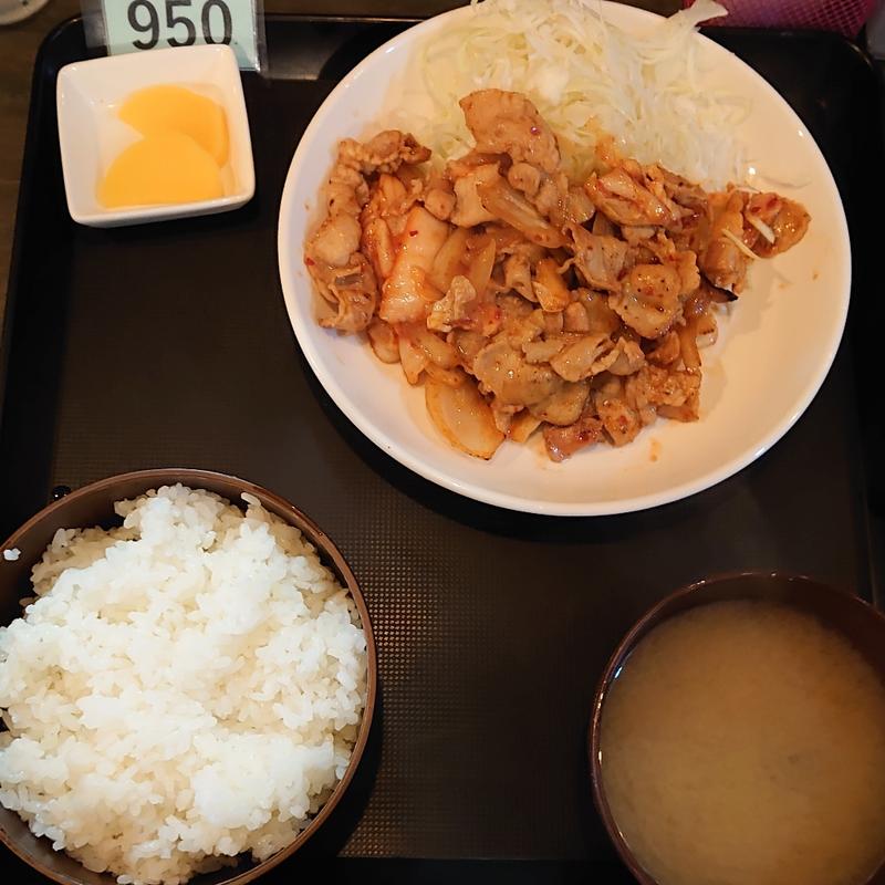 豚キムチ炒める定食(あじわいまどる)