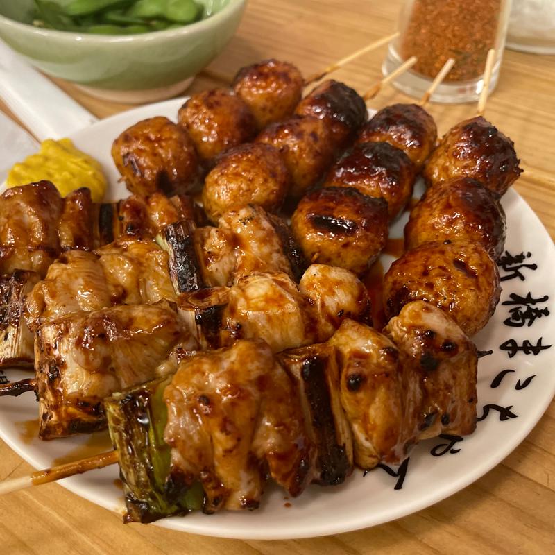 焼き鳥(やきとんまこちゃん ガード下酒場)