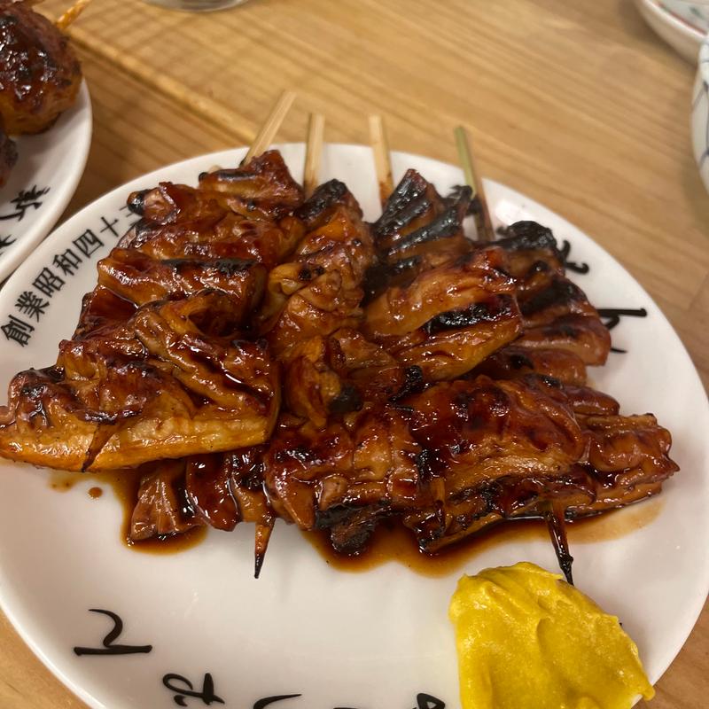 しろ(やきとんまこちゃん ガード下酒場)