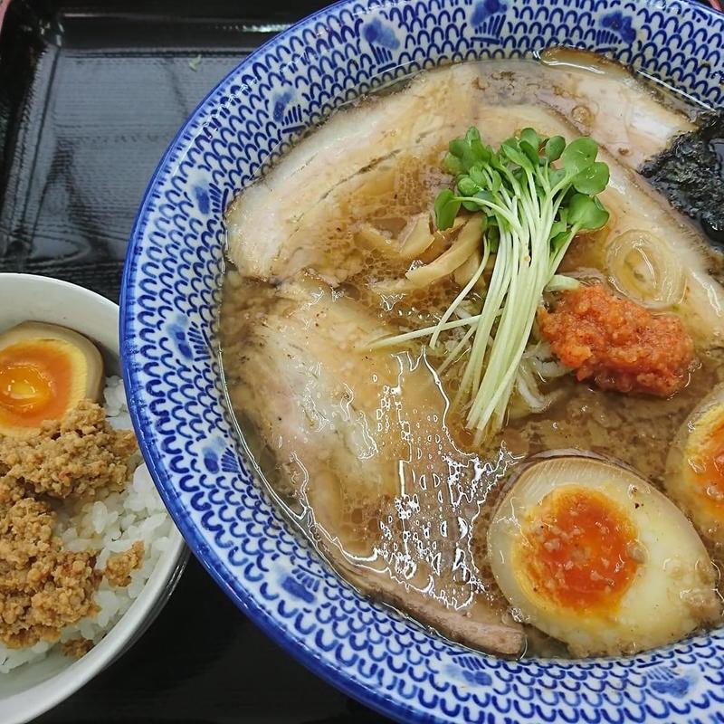 極太手揉みチャーシュー麺(皐月亭　本店)