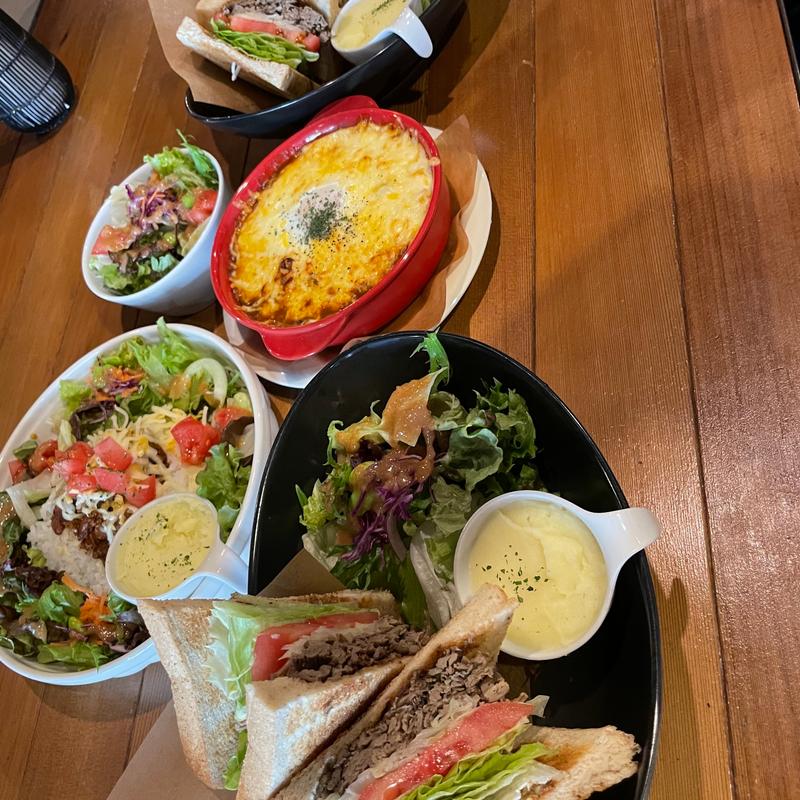 ホームメイドコーンビーフサンドウィッチ(Cafe & Kitchen Doolittle)