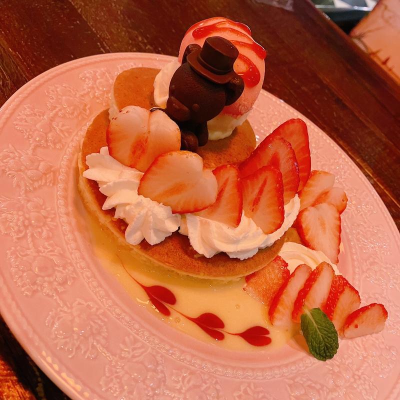 ウィンクルストロベリーパンケーキ(CHAMBER OF  RAVEN)