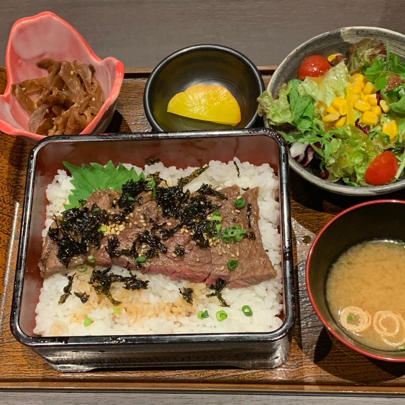 近江牛焼肉重御膳(万葉 まえだ亭)