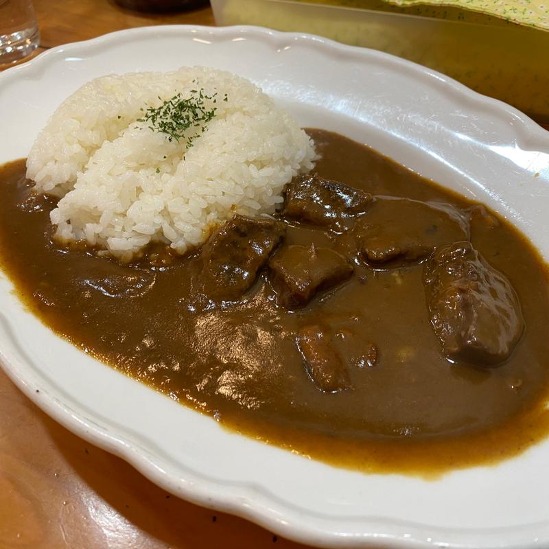 お肉ゴロッとビーフカリー(蜂の家 銀座本店 （ハチノヤ）)