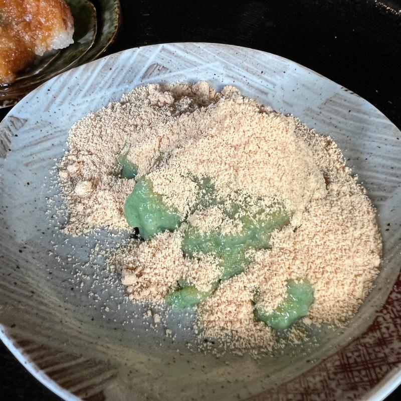 よもぎ餅 きな粉(槍見館 （やりみかん）)