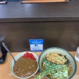 カレー丼セット（そば）(どん八 生麦店)
