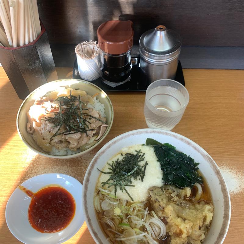 肉丼セット（うどん）(どん八 生麦店)