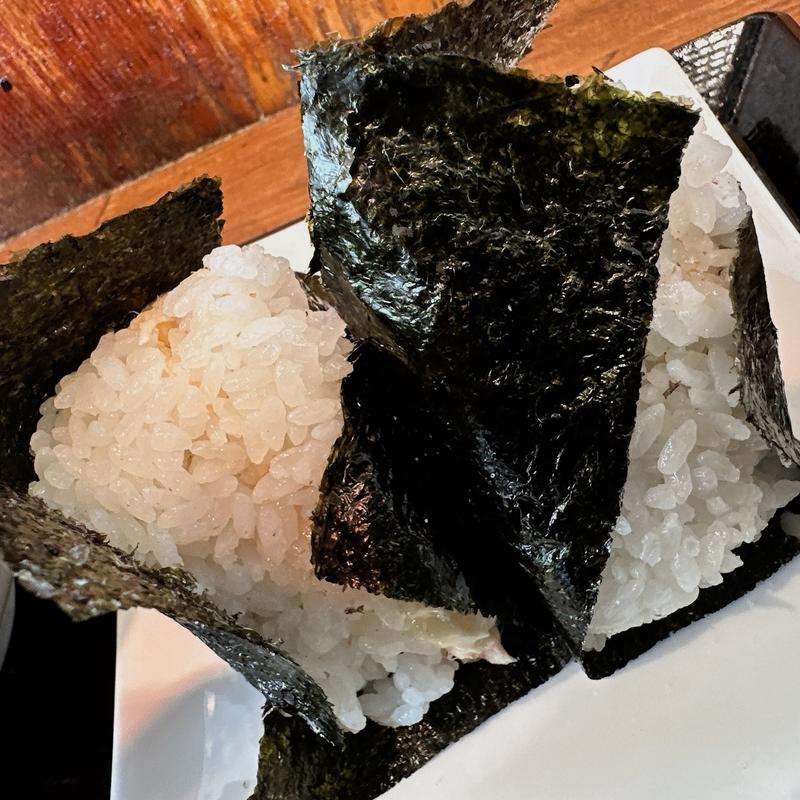 シャケマヨ、おかか(にぎり米 新潟駅前店)