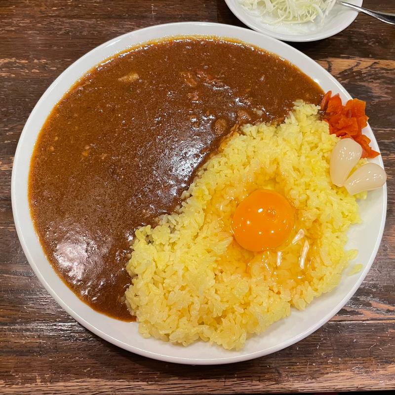 ビーフカレー+玉子(サヴォイ)