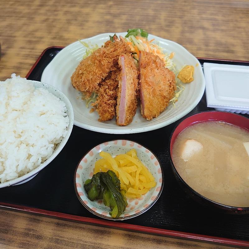 ランチA(ハムカツ･海老･アジ)(ドライブイン　中村 )