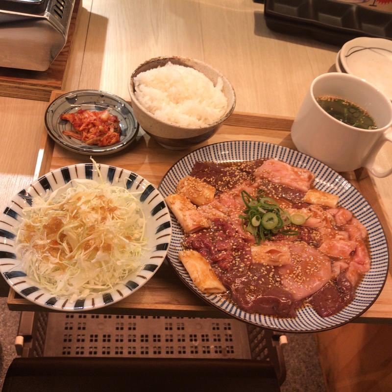 ホルモン定食（210g）(焼肉 伏見ホルモン 名古屋名物味噌とんちゃん屋)