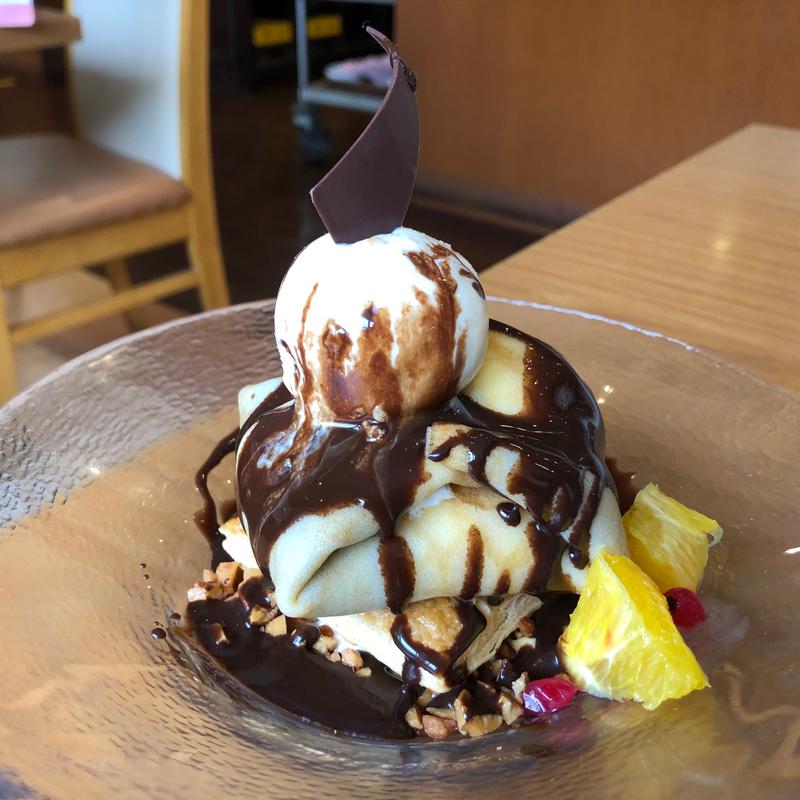 Wクリームのショコラクレープパイ(ココス 扇店)