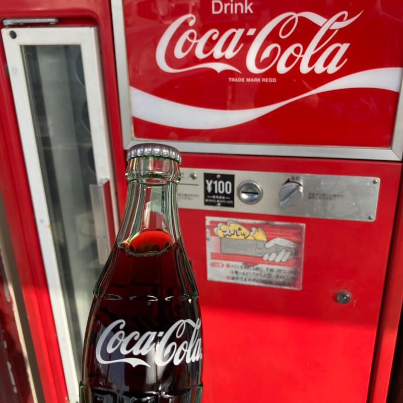 瓶コカコーラ(中古タイヤ市場 相模原店)
