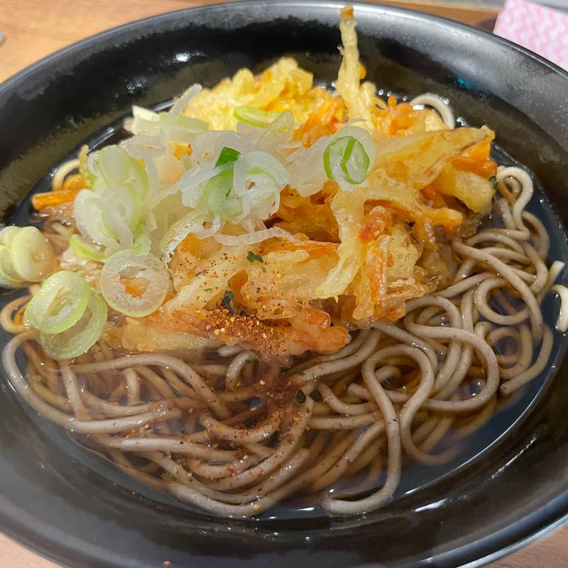 かき揚げそば(そば処中山道 大宮Dila店)