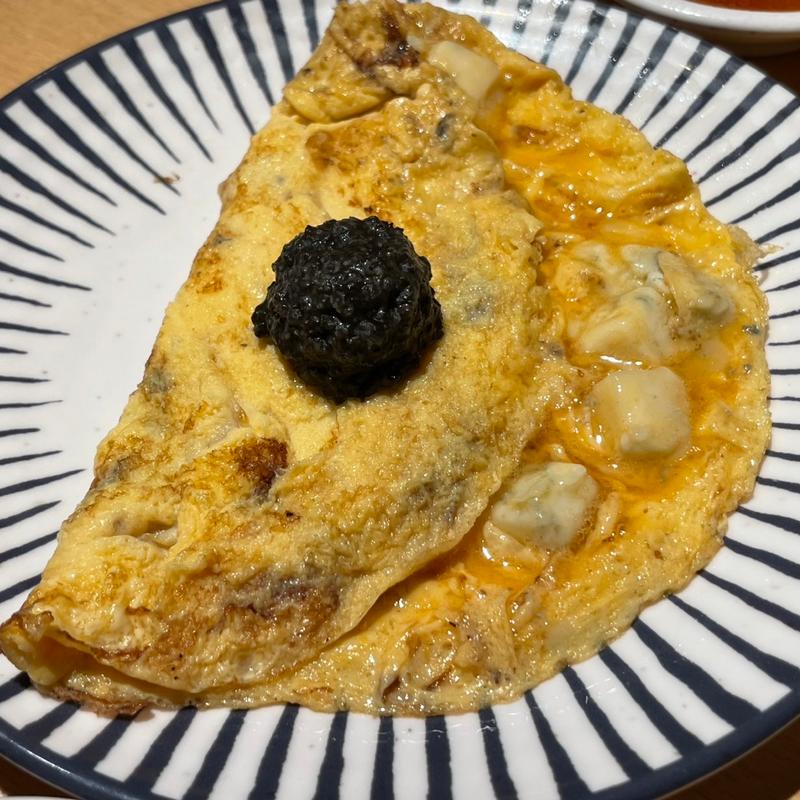 ゴルゴンゾーラとトリュフのオムレツ(神田屋 赤羽東口店)
