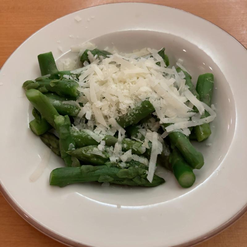 アスパラガスの温サラダ(サイゼリヤ 聖蹟桜ヶ丘ザスクエア店)