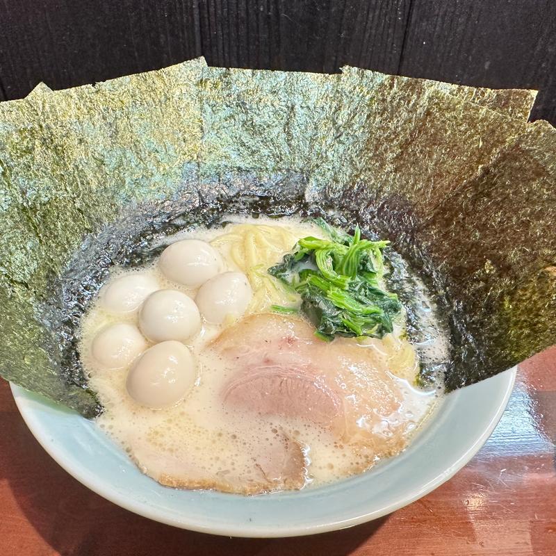 塩ラーメン(横浜家系ラーメン 上三川 魂心家)