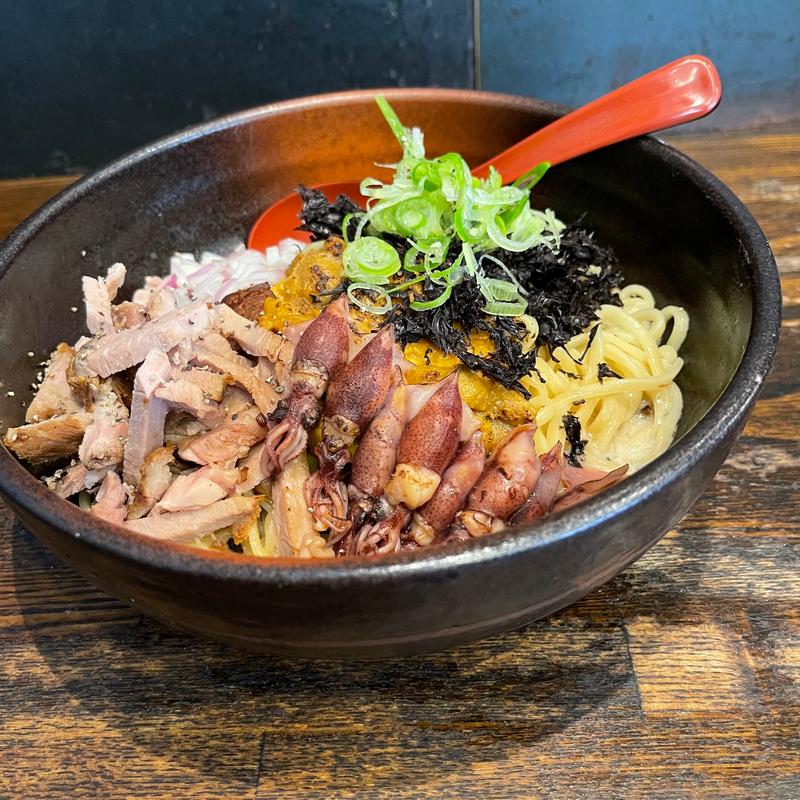 生雲丹と蛍烏賊の和えそば(塩クリーム)(麺場voyage)