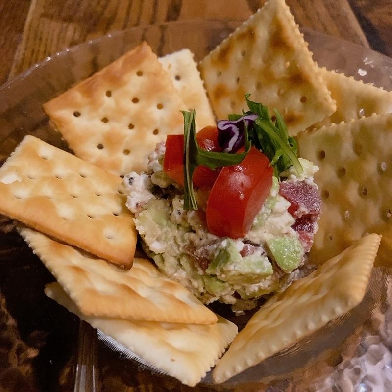 まぐろとアボカドのチーズマリネ(ツリー アンド エレファント （TREE&ELEPHANT）)