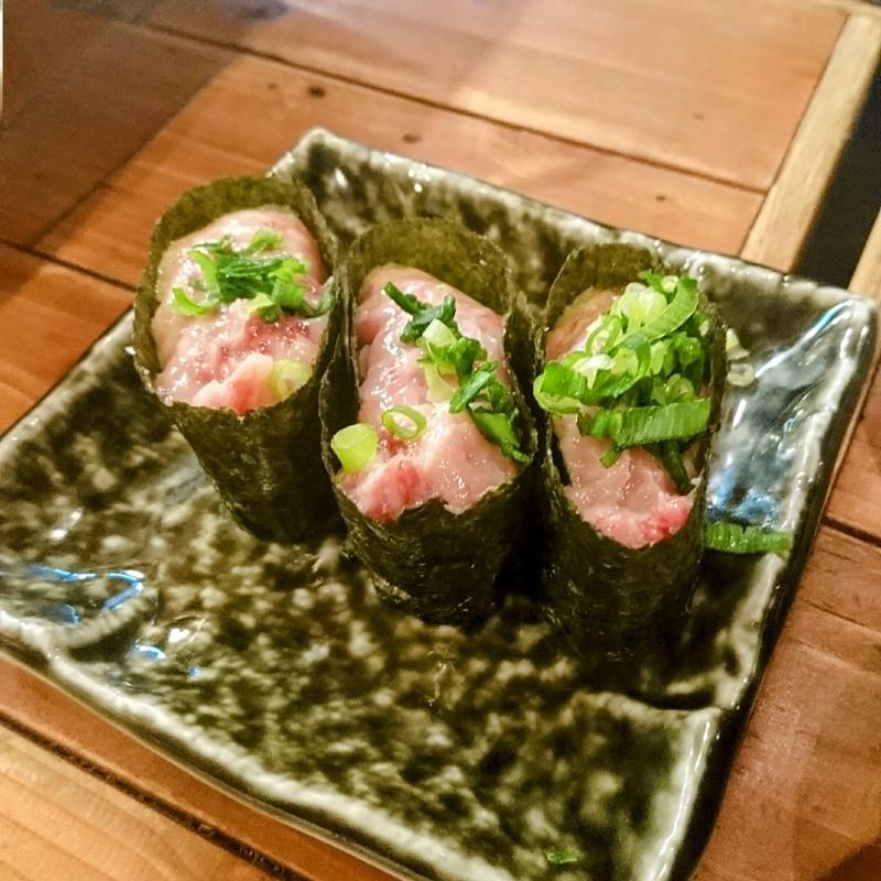 [馬 ネギトロ]肉寿司(恵比寿シン・ニクズシマン)