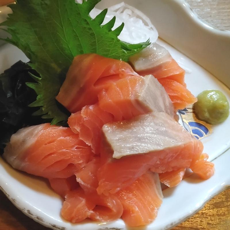 みやぎサーモン刺し(酒場王冠 )