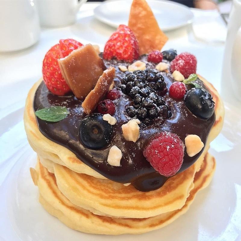 4種のベリーとチョコレートのパンケーキ(crisscross)