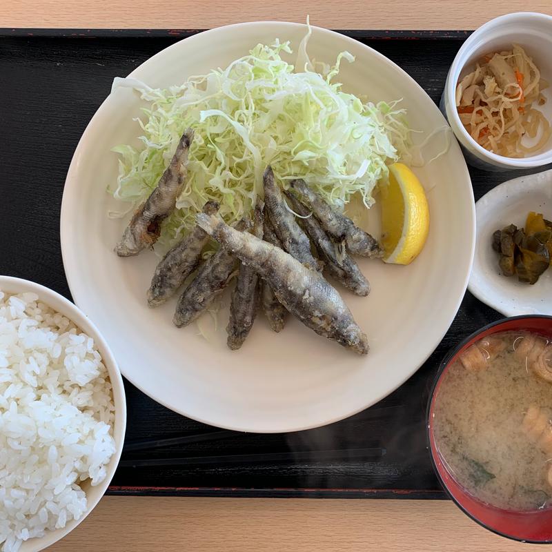 目光唐揚げ定食(産直や よつくら亭 )