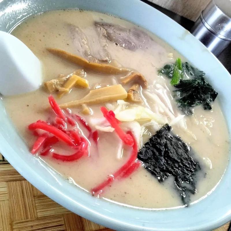 九州ラーメン(かねさや)