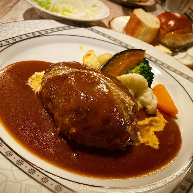 ハンバーグランチ(ビストロ　ラヴィエール （BISTRO LAVIERES）)