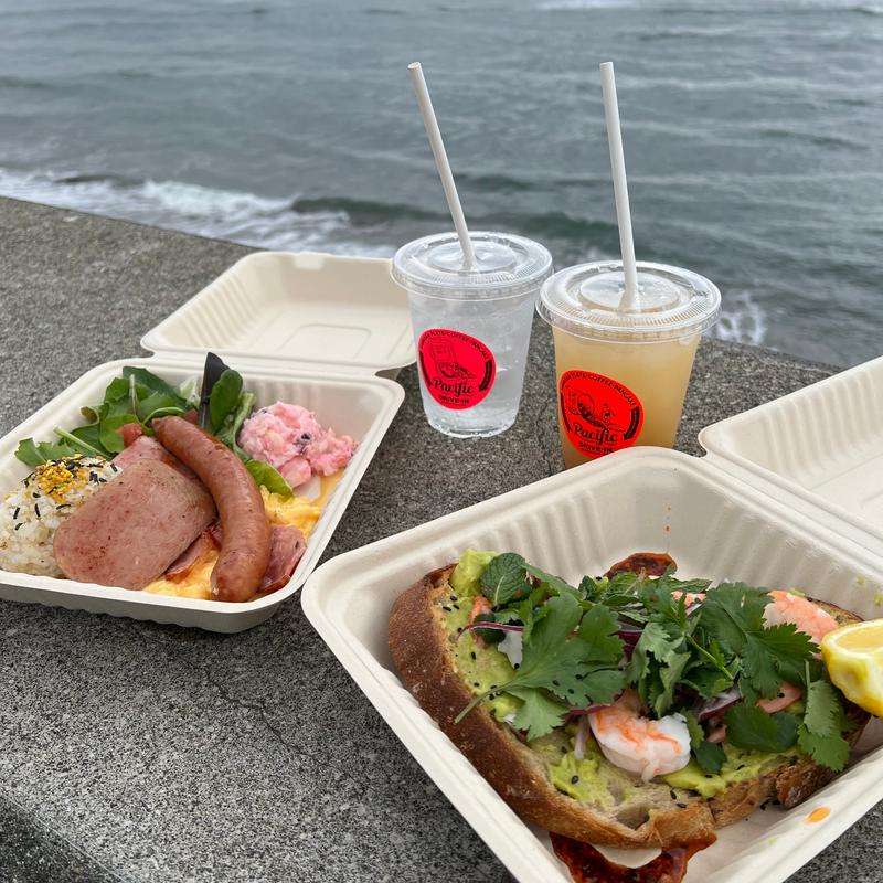 アボカドシュリンプオープンサンド(Pacific DRIVE-IN)