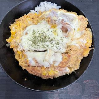チーズカツ丼(大衆食堂半田屋 宇品店 )