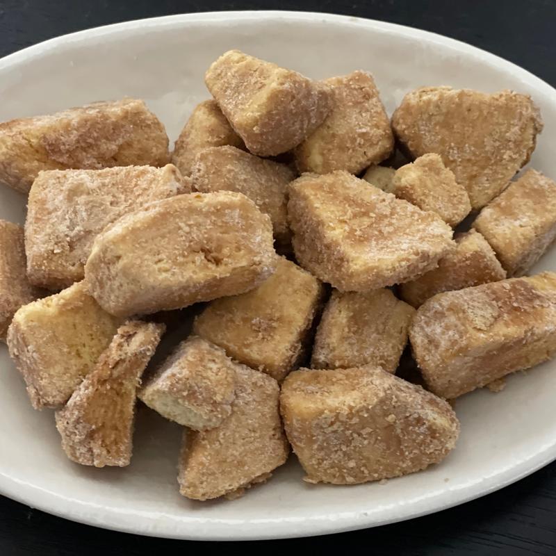 バウムクーヘンラスク(パスティッチェリア ラッテ)