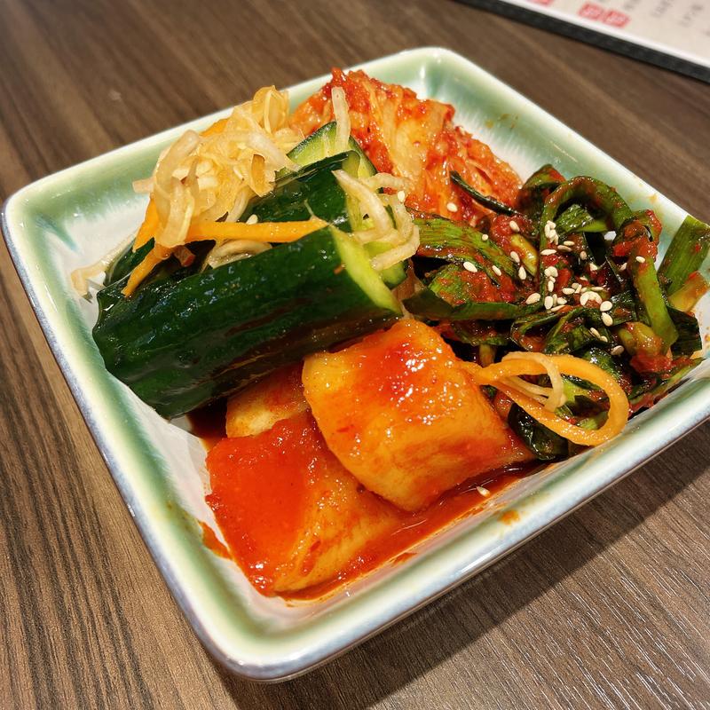 キムチの盛り合わせ（小）(ホルモン焼幸永)