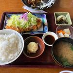 田舎風とん勝定食