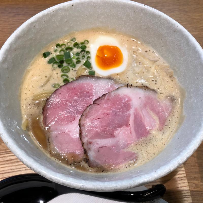 豚CHIKIしょうゆラーメン(ラーメン家みつ葉 あべの出張所)