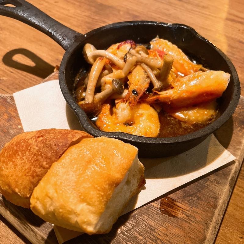 海老とキノコアヒージョ カットバケット添え(PISOLA 茨木真砂店)