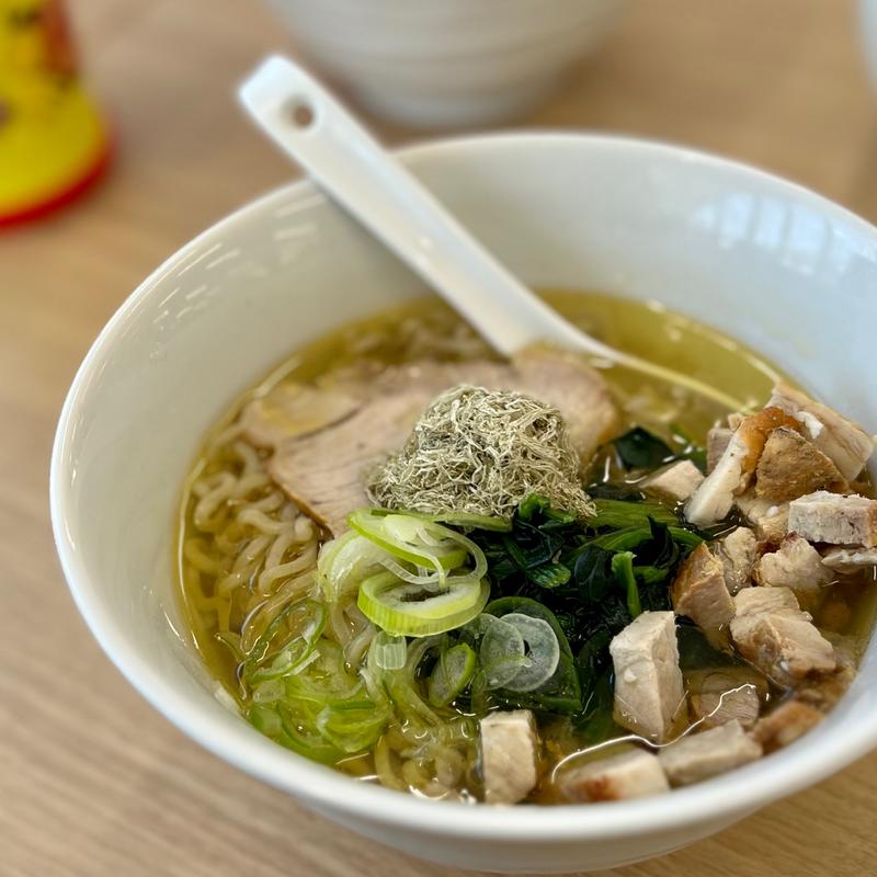 羅臼昆布塩ラーメン(MEN-EIJI登別ヌプル店)