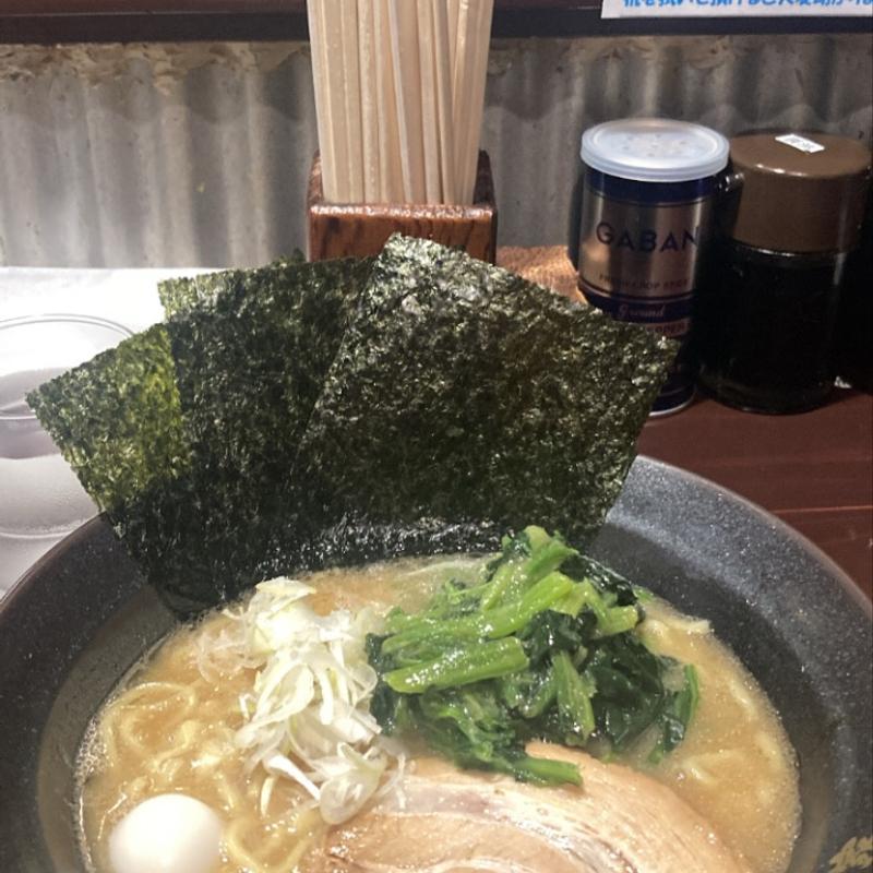 Bセット(横浜家系ラーメン 高崎家)