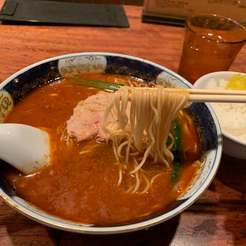 だんだん麺大辛麺カタ(はしご 本店)