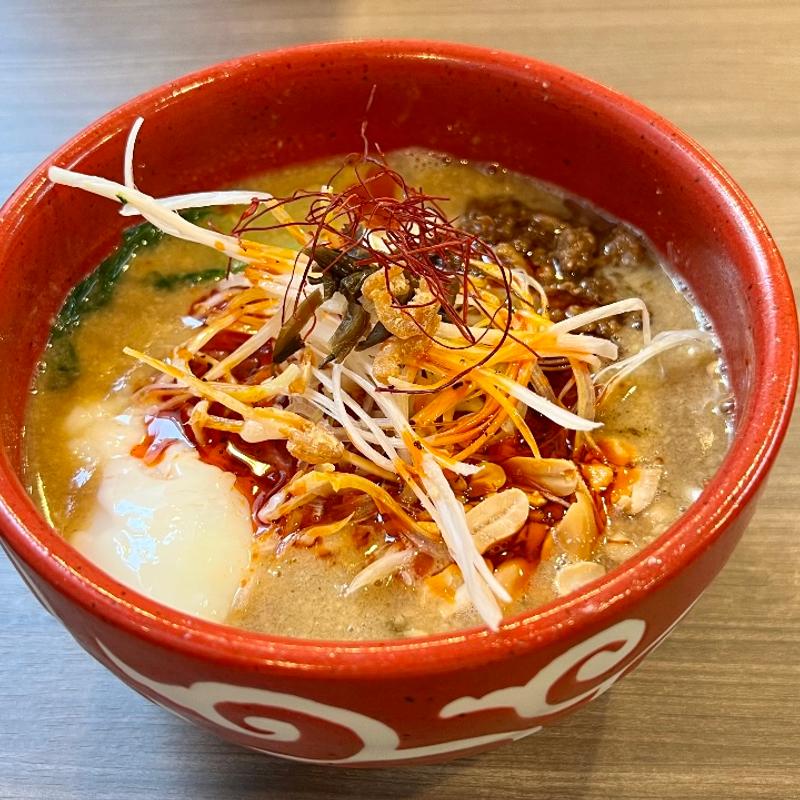 (四川担々麺赤くろ)