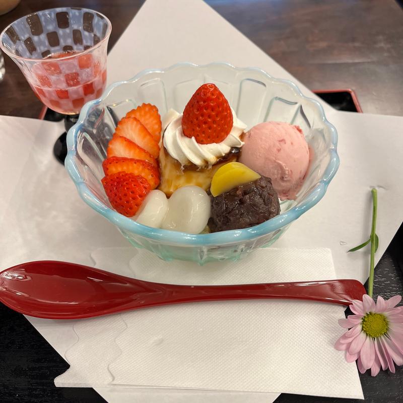 プリンあんみつ苺(武蔵野茶房 田無本店)